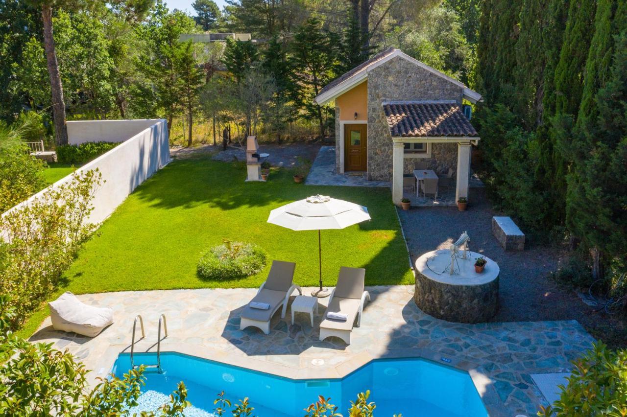 Petrinos Cottage Dafníla Kültér fotó