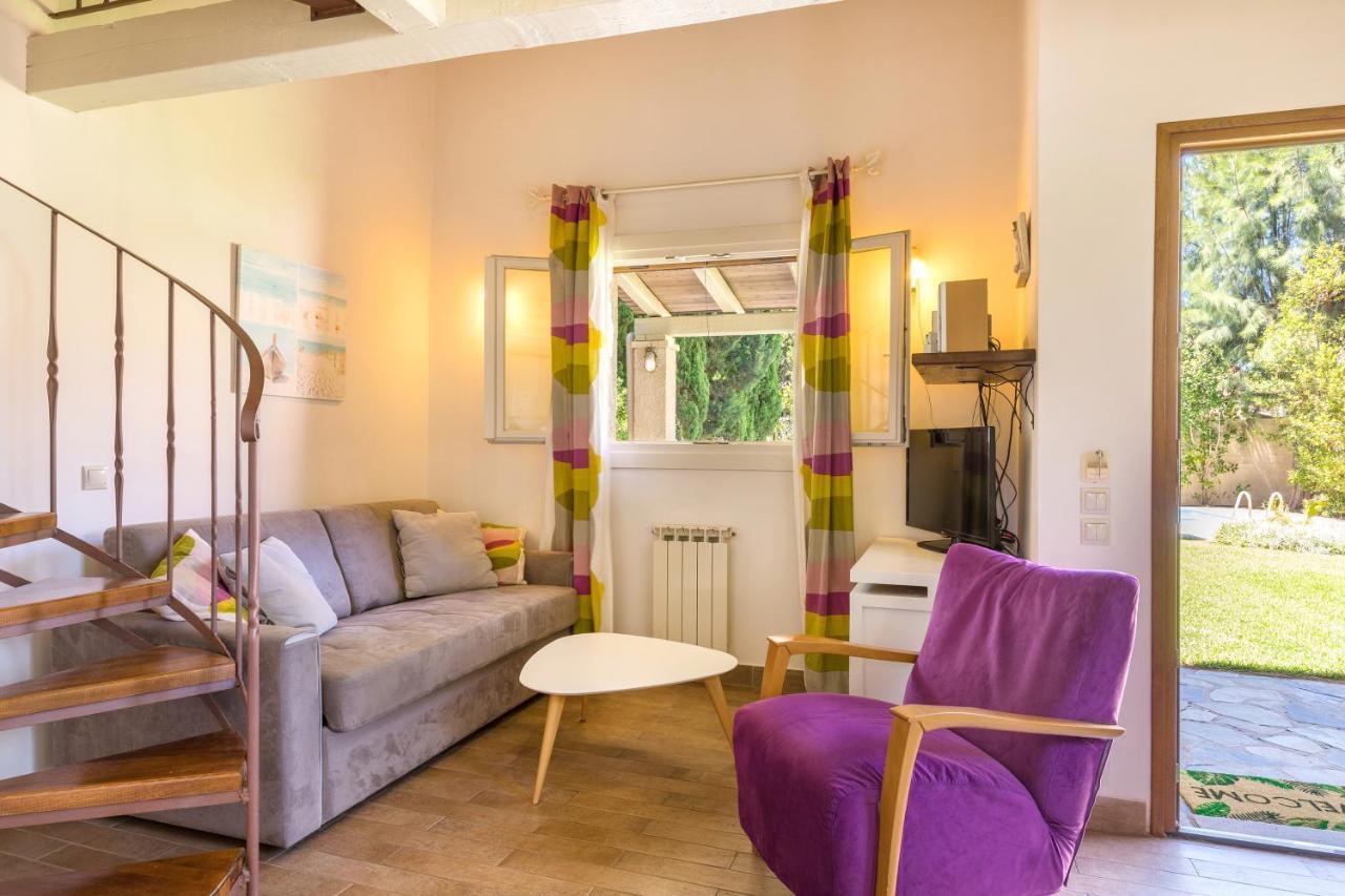 Petrinos Cottage Dafníla Kültér fotó